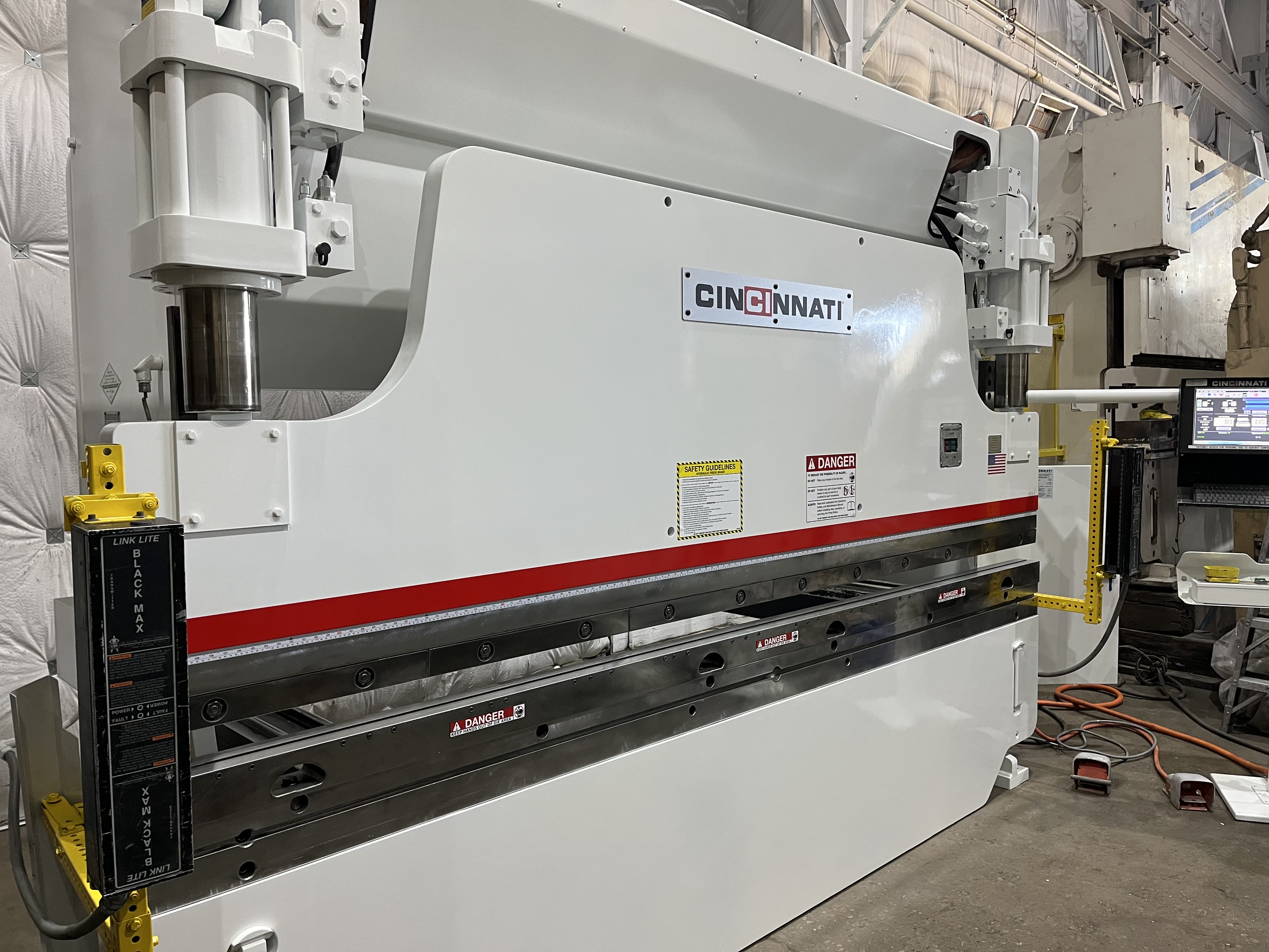 90 Ton X 12’  Cincinnati 90CBII Press Brake
